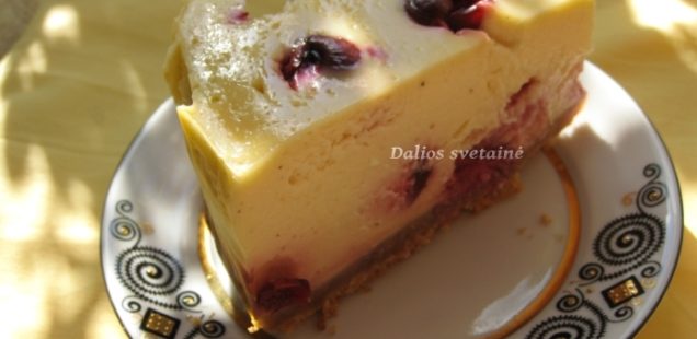 Sūrio pyragas su vyšniomis (Cheesecake)