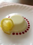 Panna cotta su Limoncello ir bruknių padažu